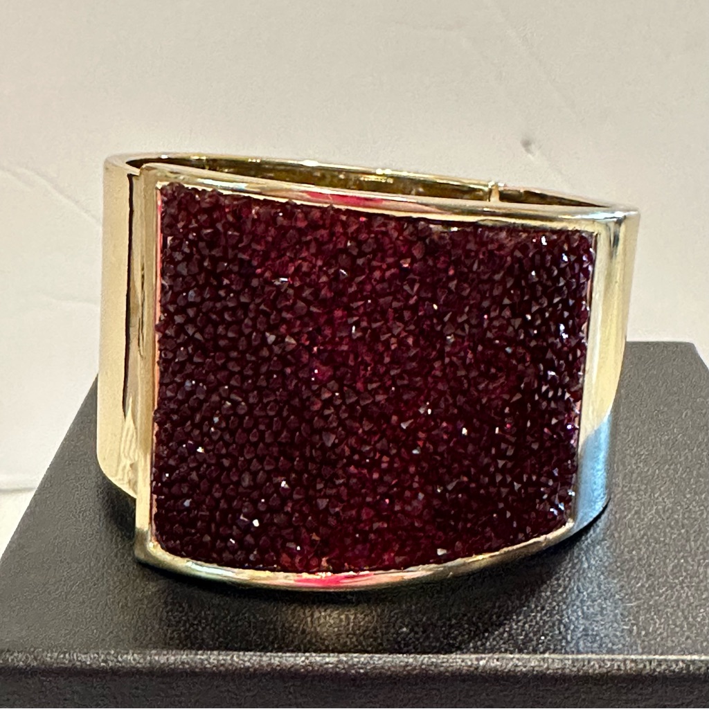 Nwt Inc Bracelet Wide Hinged Clamper Gold Tone Dark Red Crystals New In Box 29$